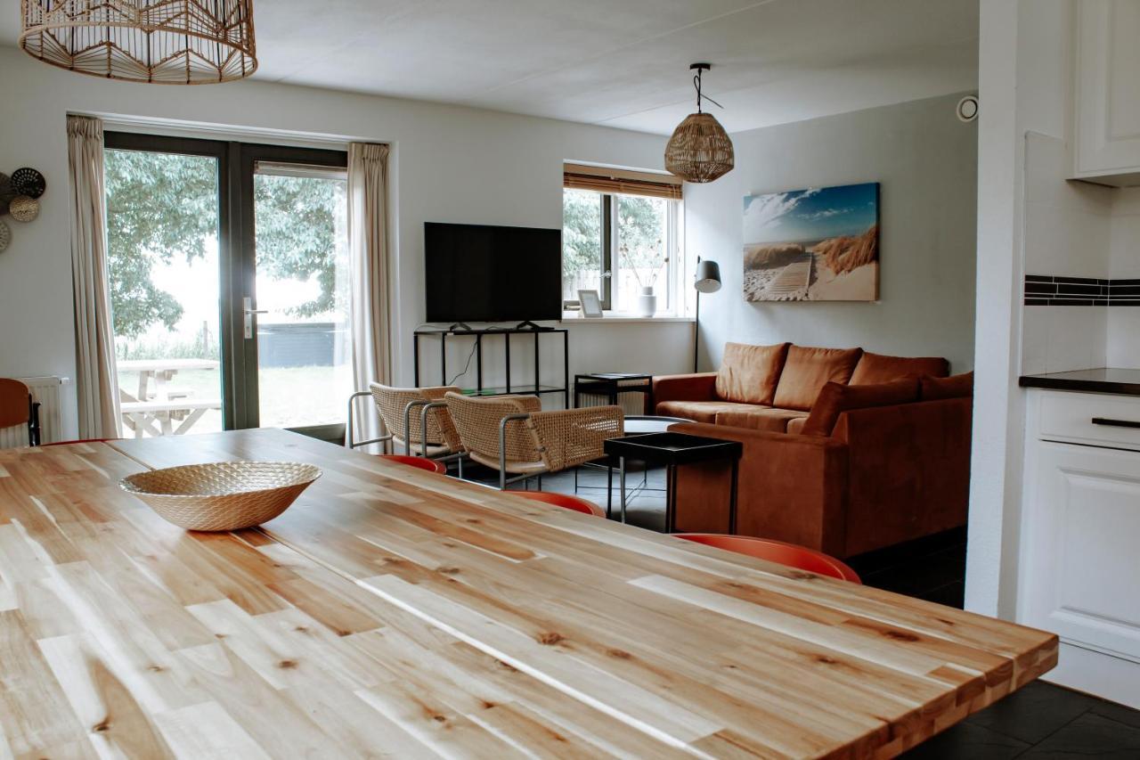 Luxus Familienvilla Mit Jacuzzi & Sauna 2 Tzummarum Exterior foto